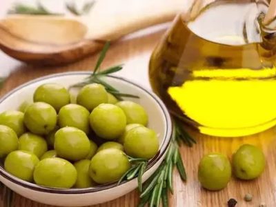 wellhealthorganic.com:diet-for-excellent-skin-care-oil-is-an-essential-ingredient